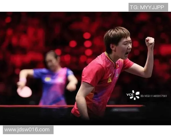 王曼昱巧妙运用防守反击战术展现乒乓球比赛中的智慧与实力