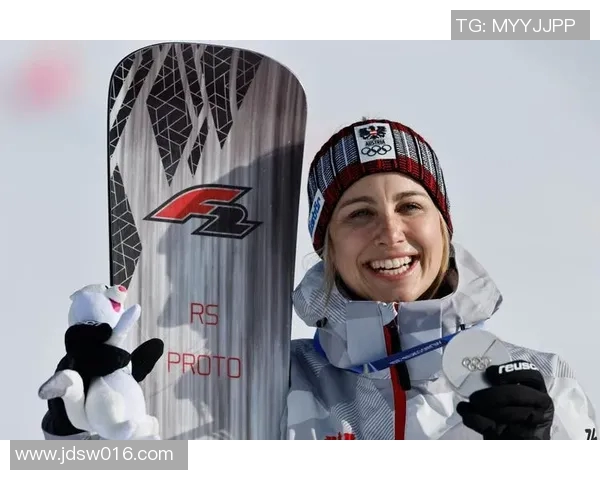 单板滑雪平行大回转赛果揭晓运动员表现精彩纷呈引发热议