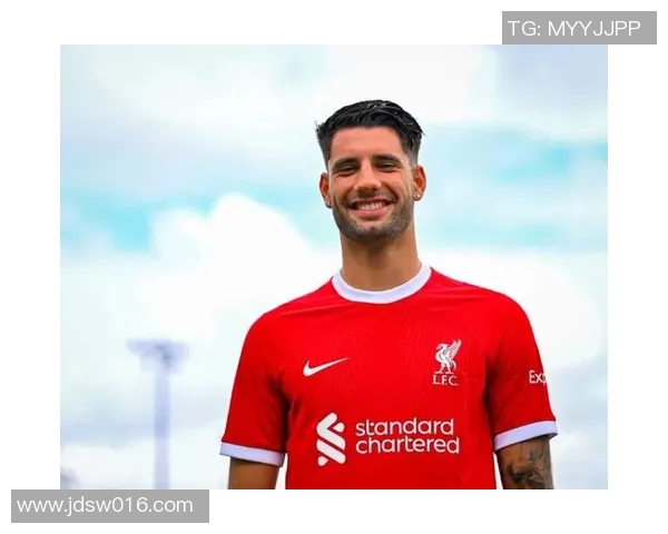 索博斯洛伊在联赛杯中大放异彩助力球队晋级展现卓越实力 索博斯洛伊在联赛杯中大放异彩助力球队晋级展现卓越实力